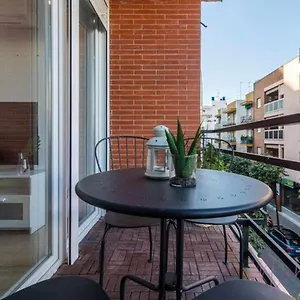 2 En Estadio Del Sevilla, 3 Y Metro Apartamento