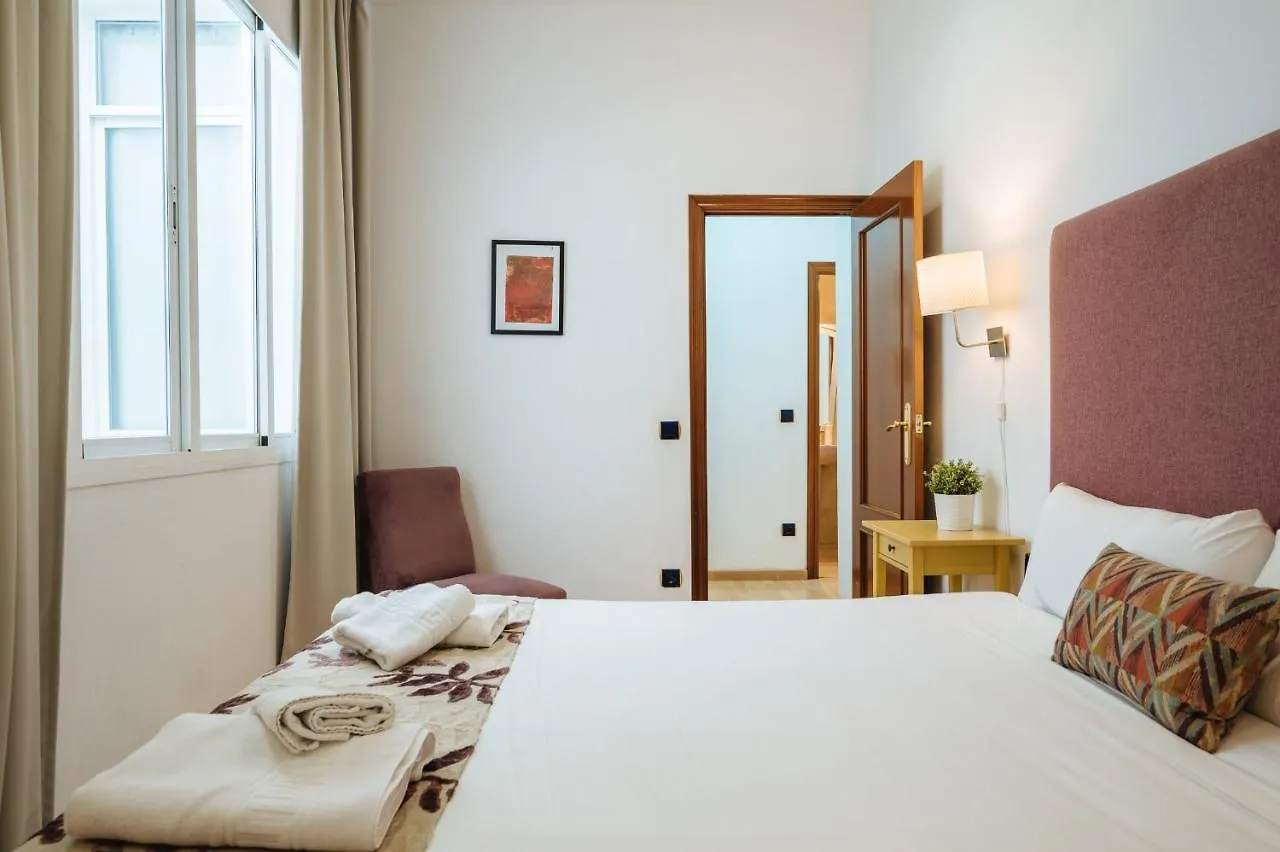 Homeyseville-Amazing Views Cathedral Tomas De Ibarra - 8 Pax, Parking Optional Spain